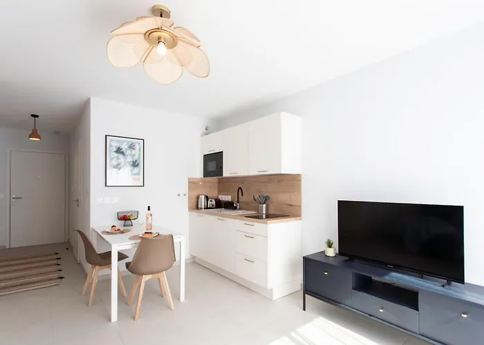 A5 - Modern 5 Min To Sea - Pool & Garage Appartement Antibes