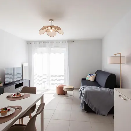 A5 - Modern 5 Min To Sea - Pool & Garage