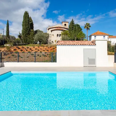 Apartment A5 - Modern 5 Min To Sea - Pool & Garage